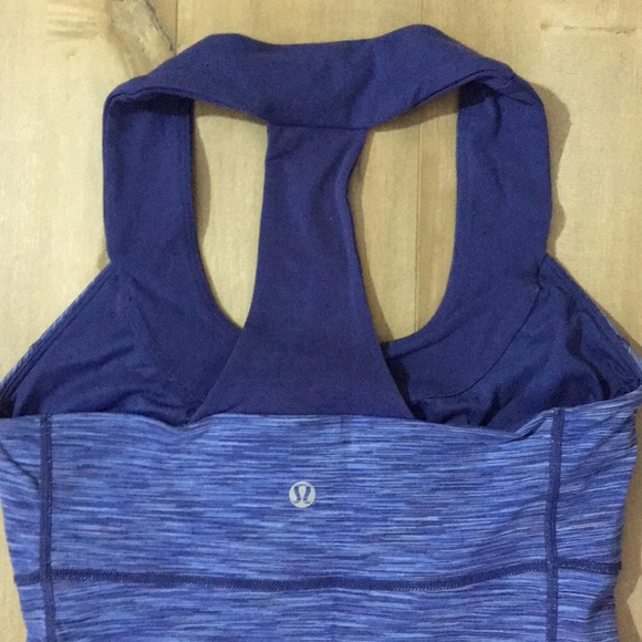 Lululemon Scoop Neck Tank - Picture 3 of 5
